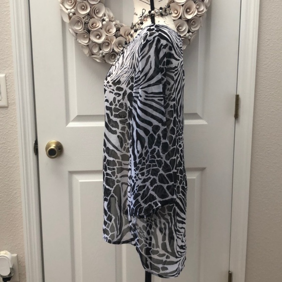 DONATED!!! Chico’s black/grey sheer kimono sleeve - Picture 3 of 6